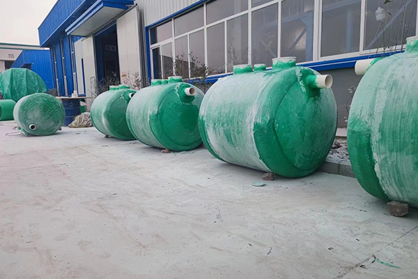 玻璃鋼化糞池在維護(hù)的時候都要注意些什么 玻璃鋼化糞池在維護(hù)的時候都要注意些什么